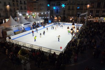 Outdoor Ice Skating Rinks